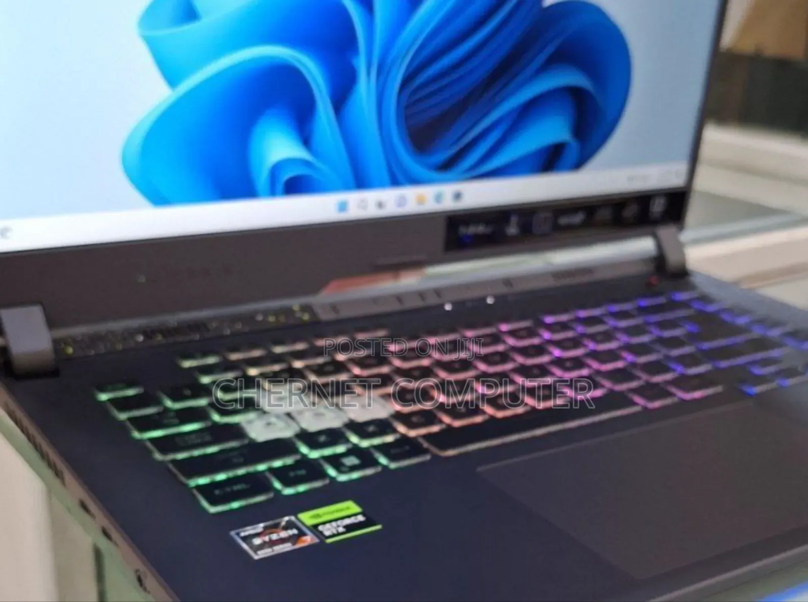 Laptop Asus ROG Strix G15 16GB AMD Ryzen 7 SSD 1T