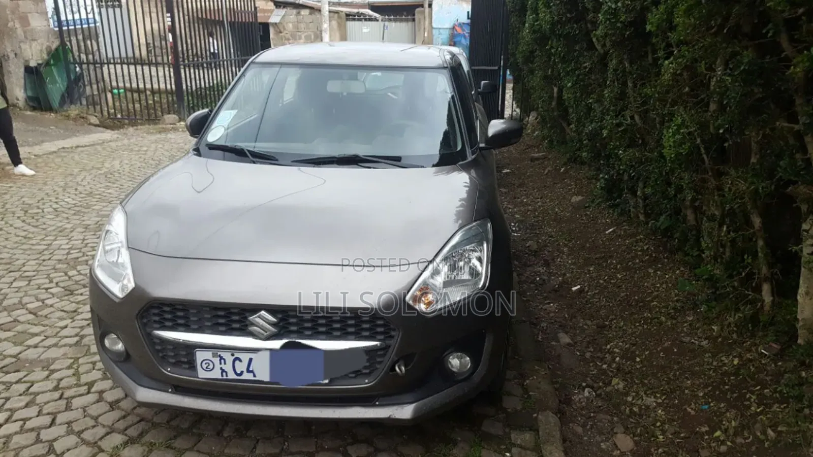 Suzuki Swift 2022 Gray