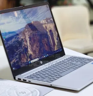 New Laptop HP Stream Notebook 8GB Intel Core I5 SSD 256GB