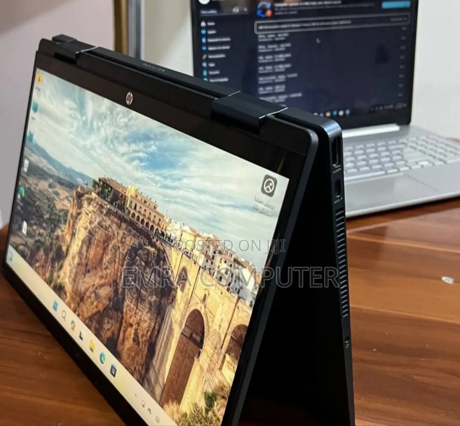 New Laptop HP Pavilion X360 8GB Intel Core I3 SSD 256GB