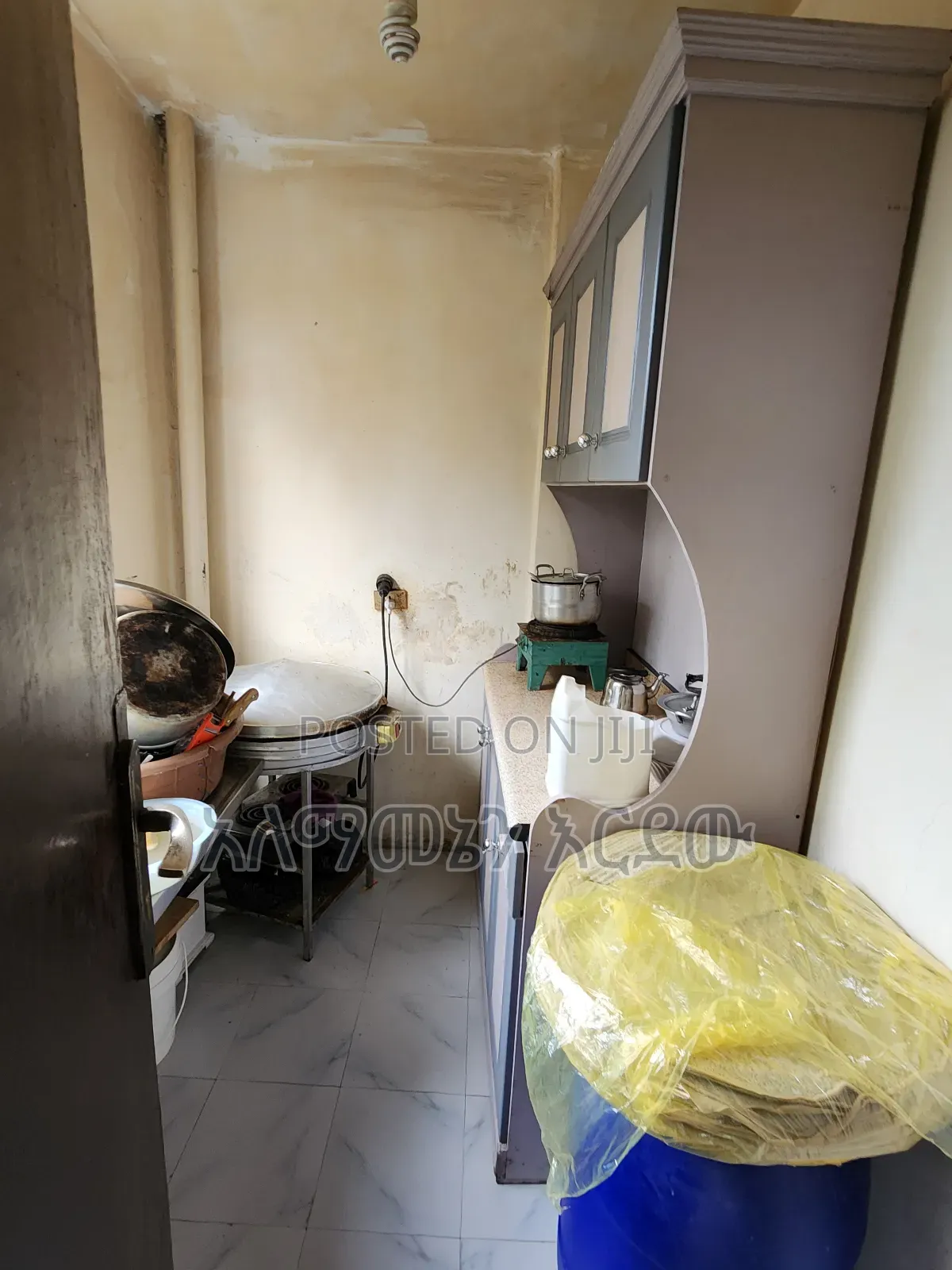 Furnished 1bdrm Condo in ሰሚት ኮንዶሚንየም, Bole for sale