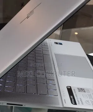 New Laptop HP Envy X360 8GB Intel Core I5 SSD 512GB