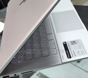 New Laptop HP Envy X360 8GB Intel Core I5 SSD 512GB