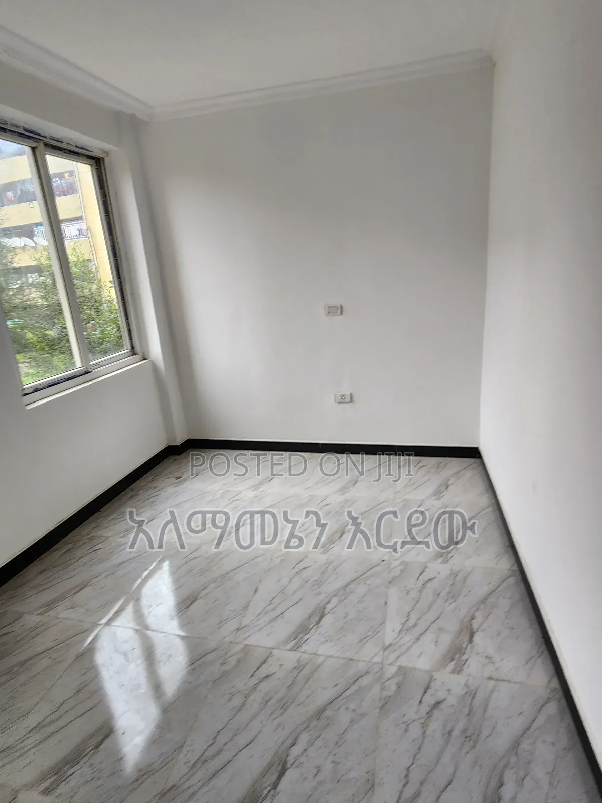 Furnished 2bdrm Condo in አባዶ ኮንዶሚንየም, Yeka for sale