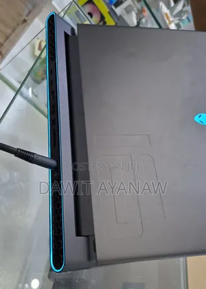 New Laptop Dell Alienware M16 R1 16GB Intel Core I9 SSD 1T