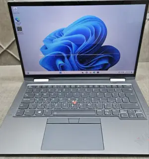 Photo - New Laptop Lenovo ThinkPad Yoga 370 32GB Intel Core I7 SSD 512GB