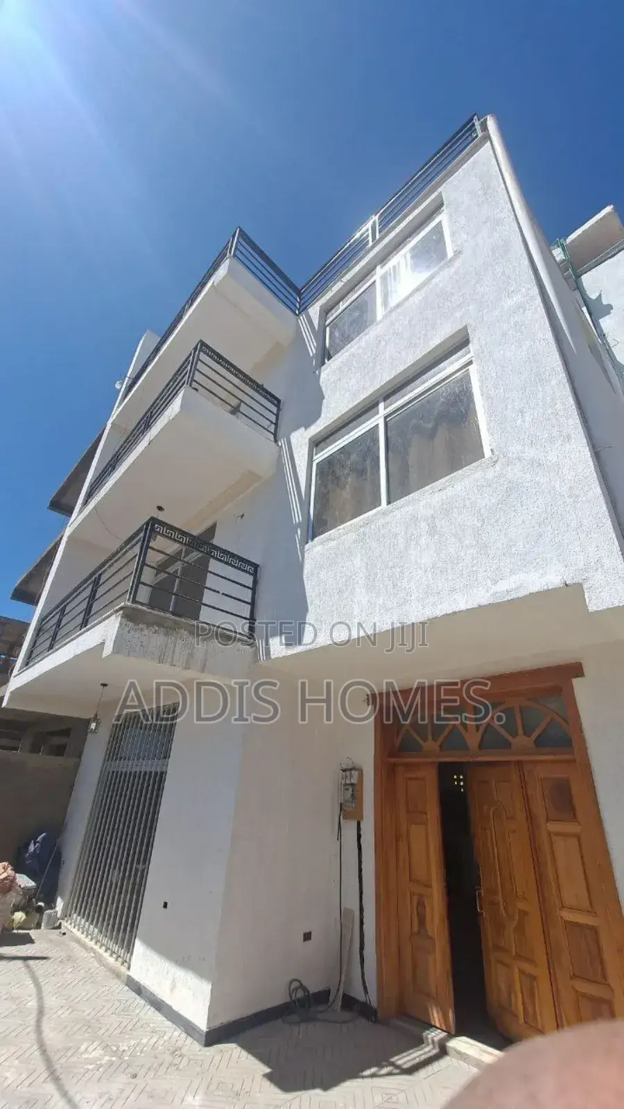 Furnished 10bdrm Villa in Bole for sale