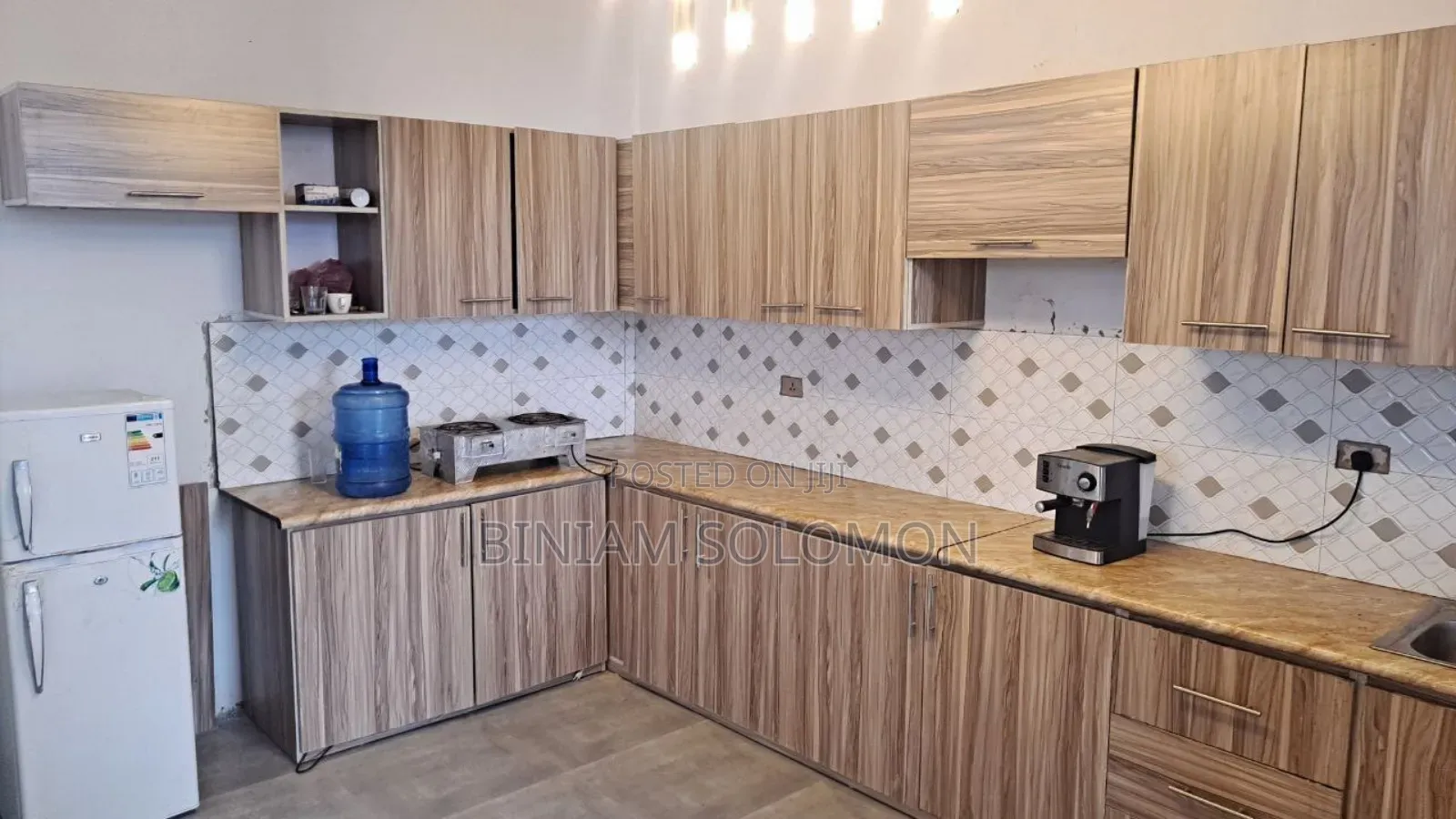 Furnished 10bdrm Villa in Bole for sale