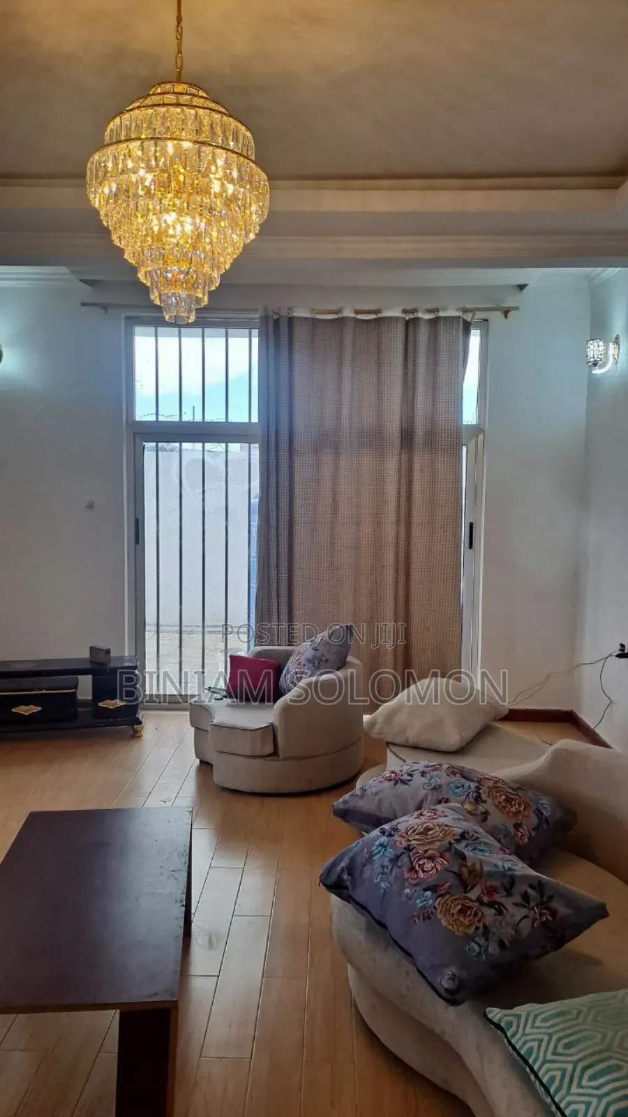 Furnished 10bdrm Villa in Bole for sale