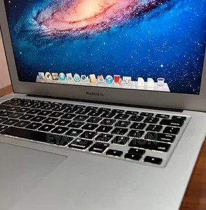 New Laptop Apple MacBook Air 2015 8GB Intel Core I5 SSD 256GB