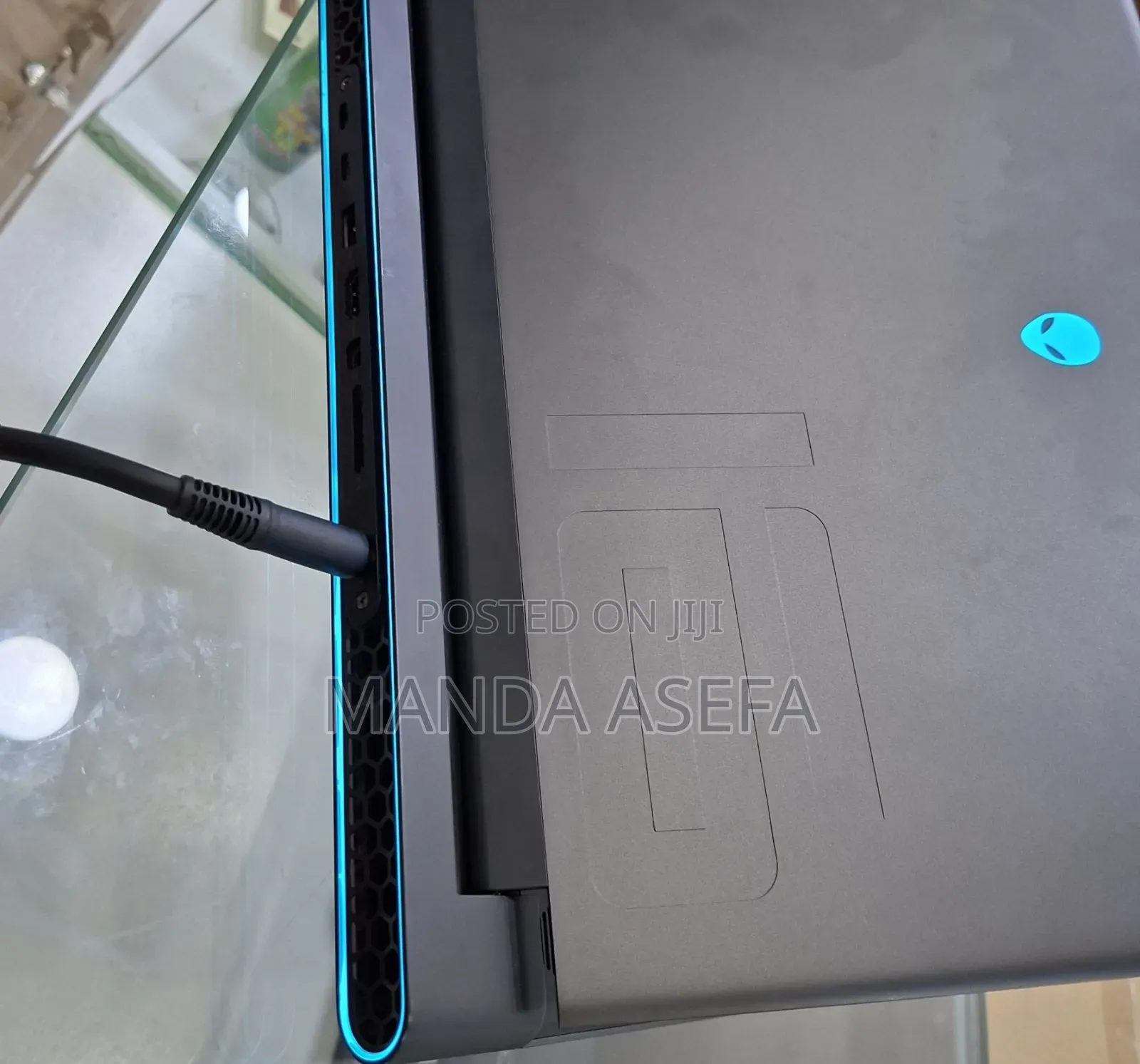 New Laptop Alienware M17x R2 16GB Intel Core I9 SSD 1T