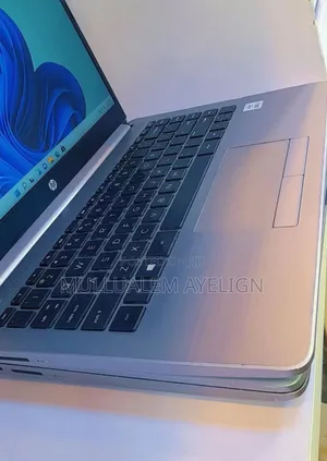 New Laptop HP Stream Notebook 8GB Intel Core I7 SSD 256GB