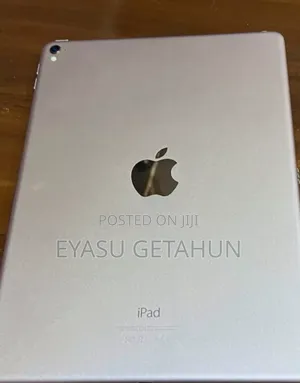 Photo - New Apple iPad Pro 128 GB White