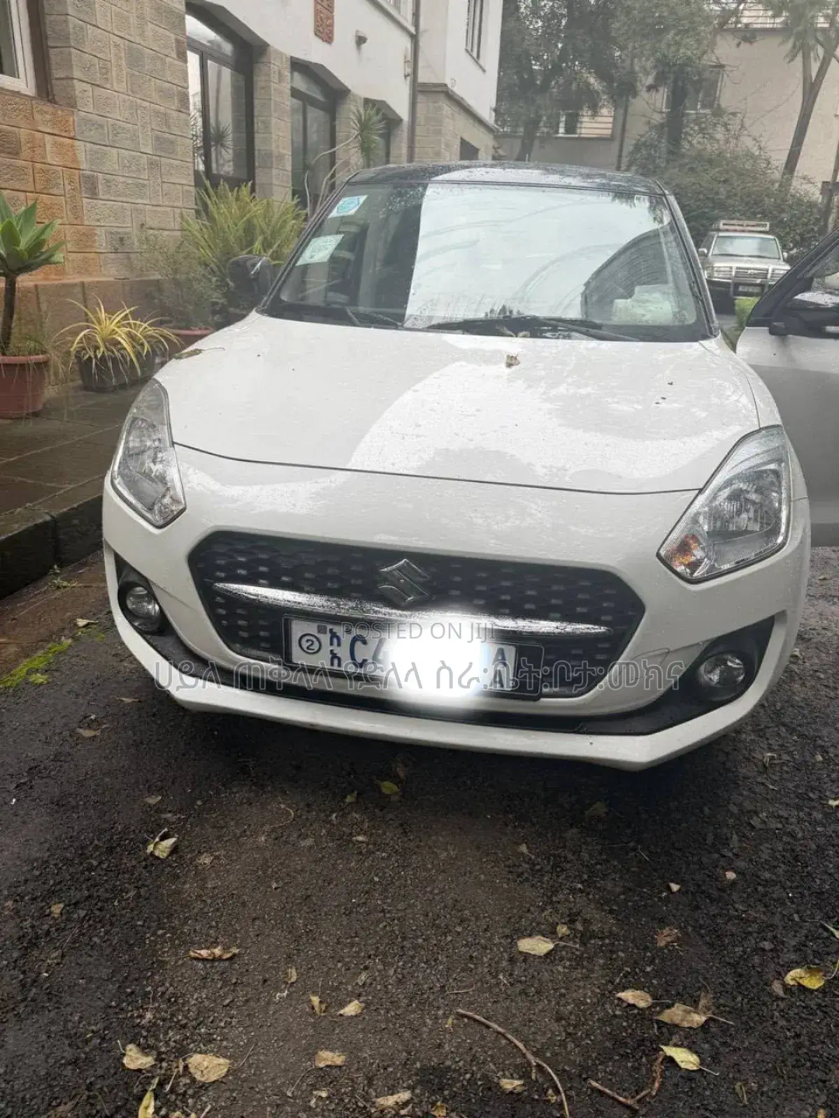 Suzuki Swift 2023 Ivory