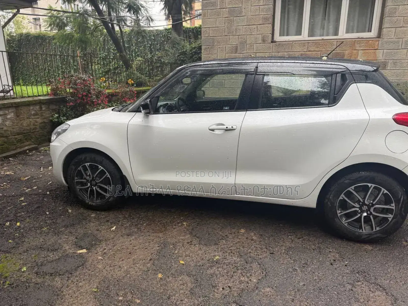 Suzuki Swift 2023 Ivory