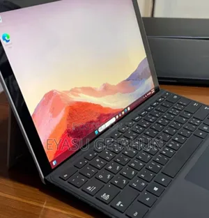 New Laptop Microsoft Surface Pro 7 8GB Intel Core I5 SSD 128GB