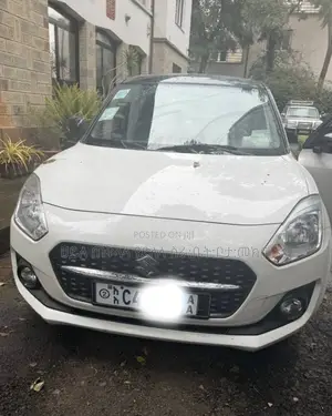 Suzuki Swift 2023 Ivory