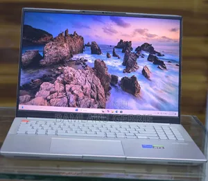 New Laptop Asus VivoBook 15 X505BA 16GB Intel Core I7 SSD 512GB