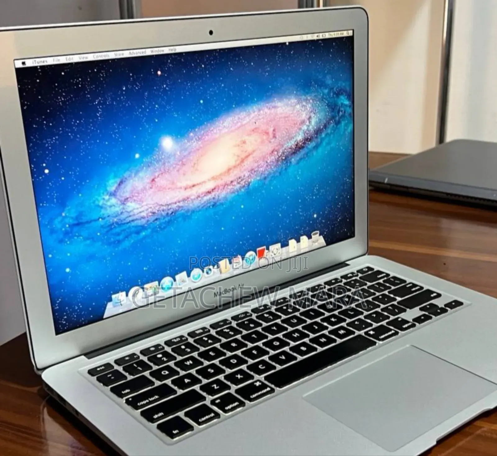 New Laptop Apple MacBook Air 8GB Intel Core I5 SSD 256GB