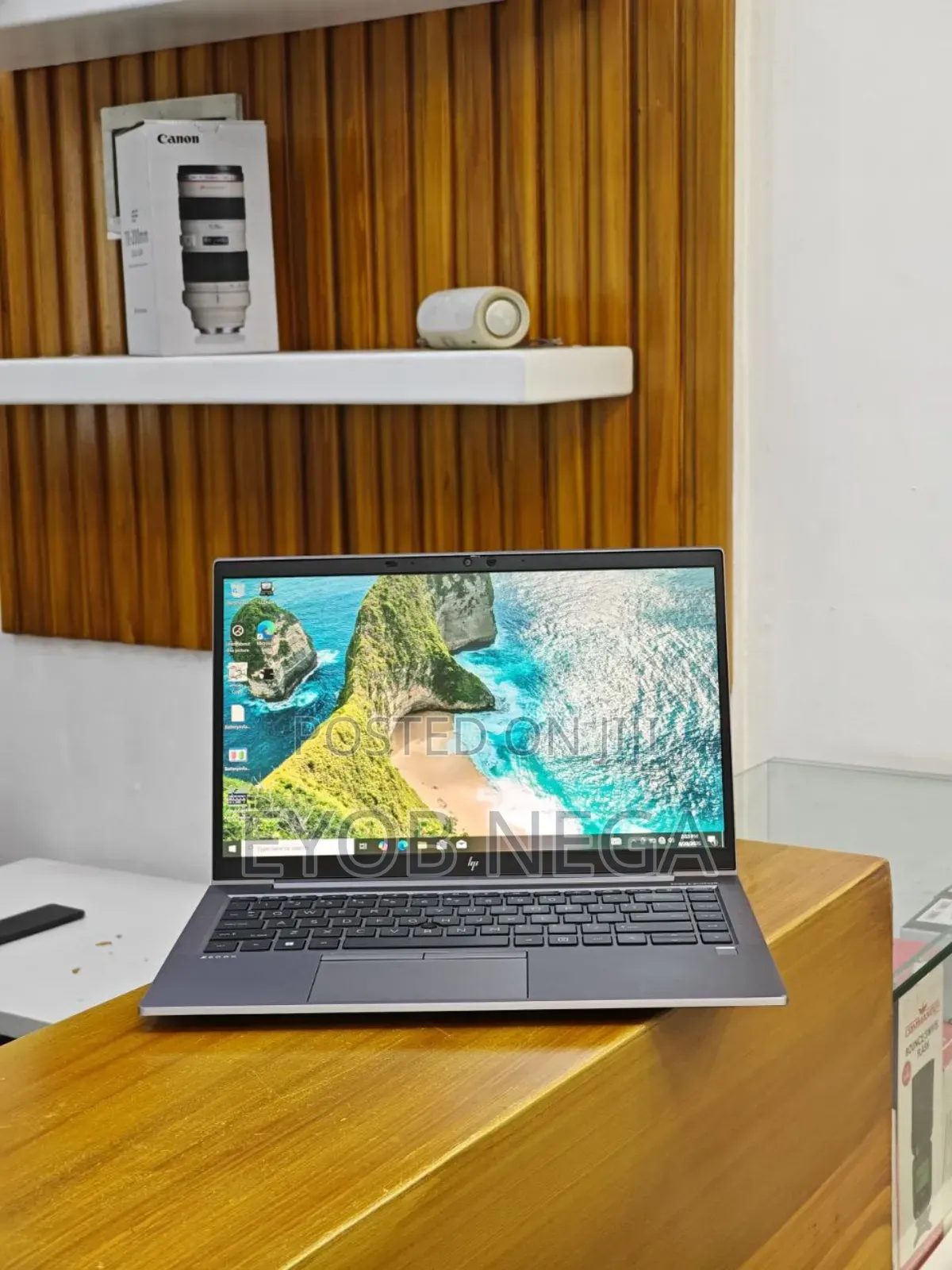 New Laptop HP ZBook Firefly G8 16GB Intel Core I7 SSD 512GB