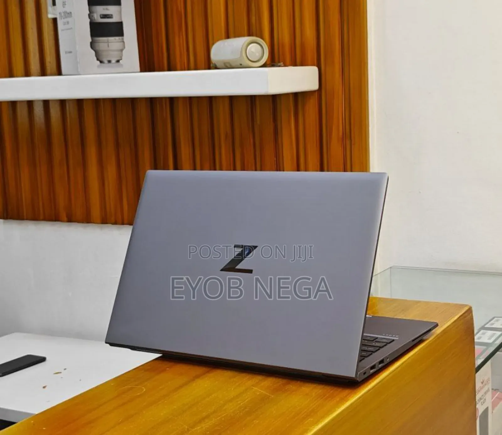 New Laptop HP ZBook Firefly G8 16GB Intel Core I7 SSD 512GB