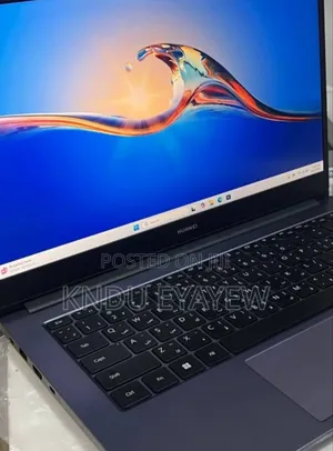 New Laptop Huawei MateBook 13 WRT-W19E 8GB Intel Core I5 SSD 512GB