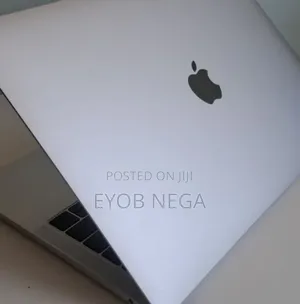 Photo - Laptop Apple MacBook Pro 2017 8GB Intel Core I5 SSD 256GB