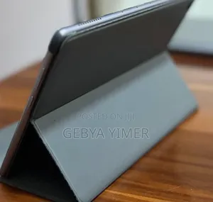 Photo - New Huawei MediaPad M5 Lite 32 GB Silver