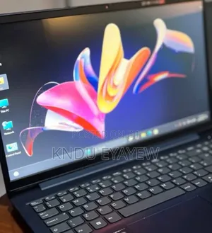 New Laptop Lenovo Ideapad 3 8GB Intel Core I3 SSD 256GB