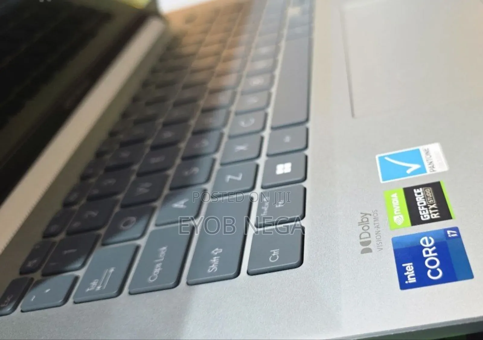 New Laptop Asus Zenbook 14 UX434 16GB Intel Core I7 SSD 512GB