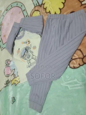 Discount at Yelijoch Libs