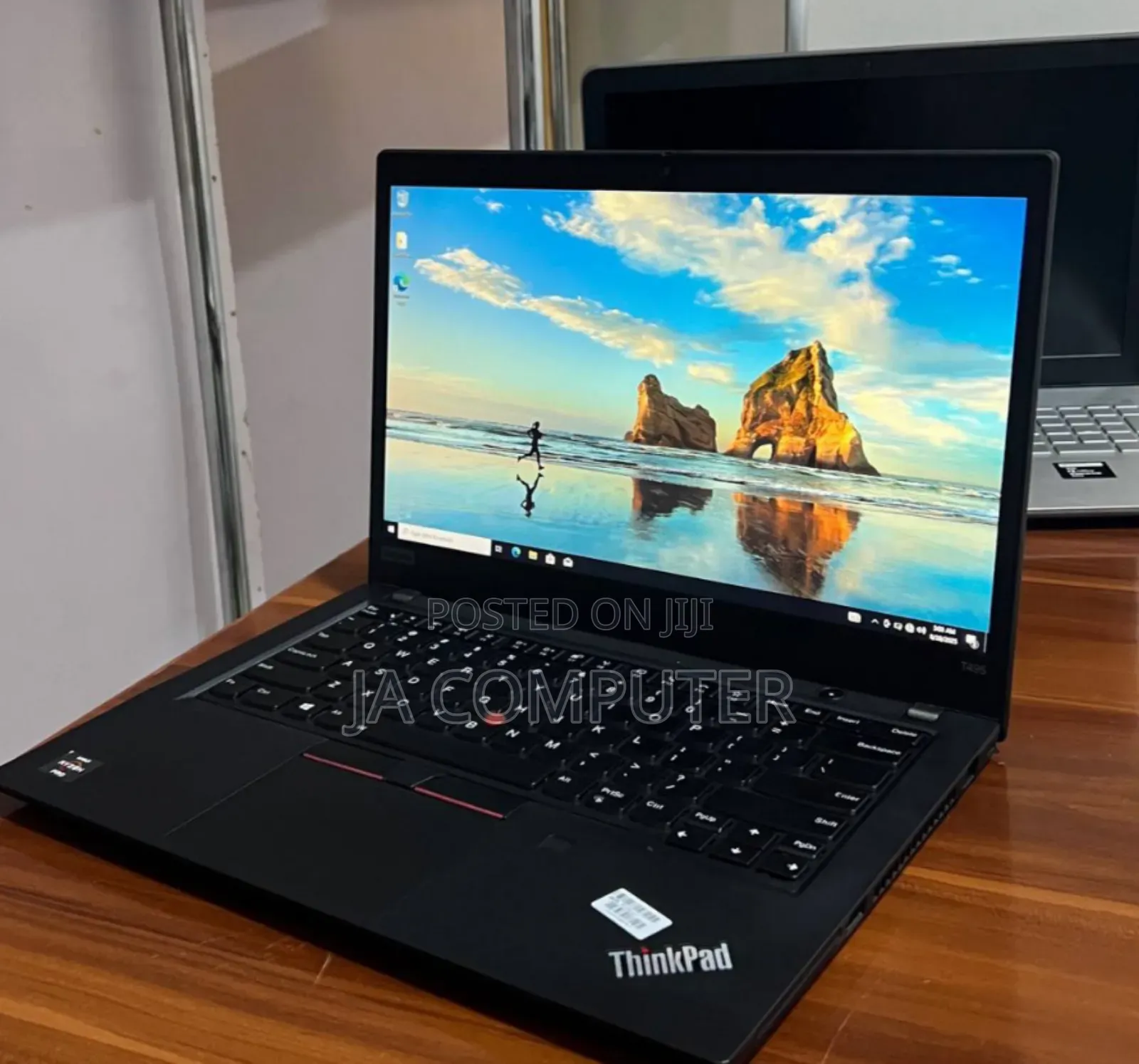 New Laptop Lenovo ThinkPad T495s 16GB AMD Ryzen 5 SSD 512GB