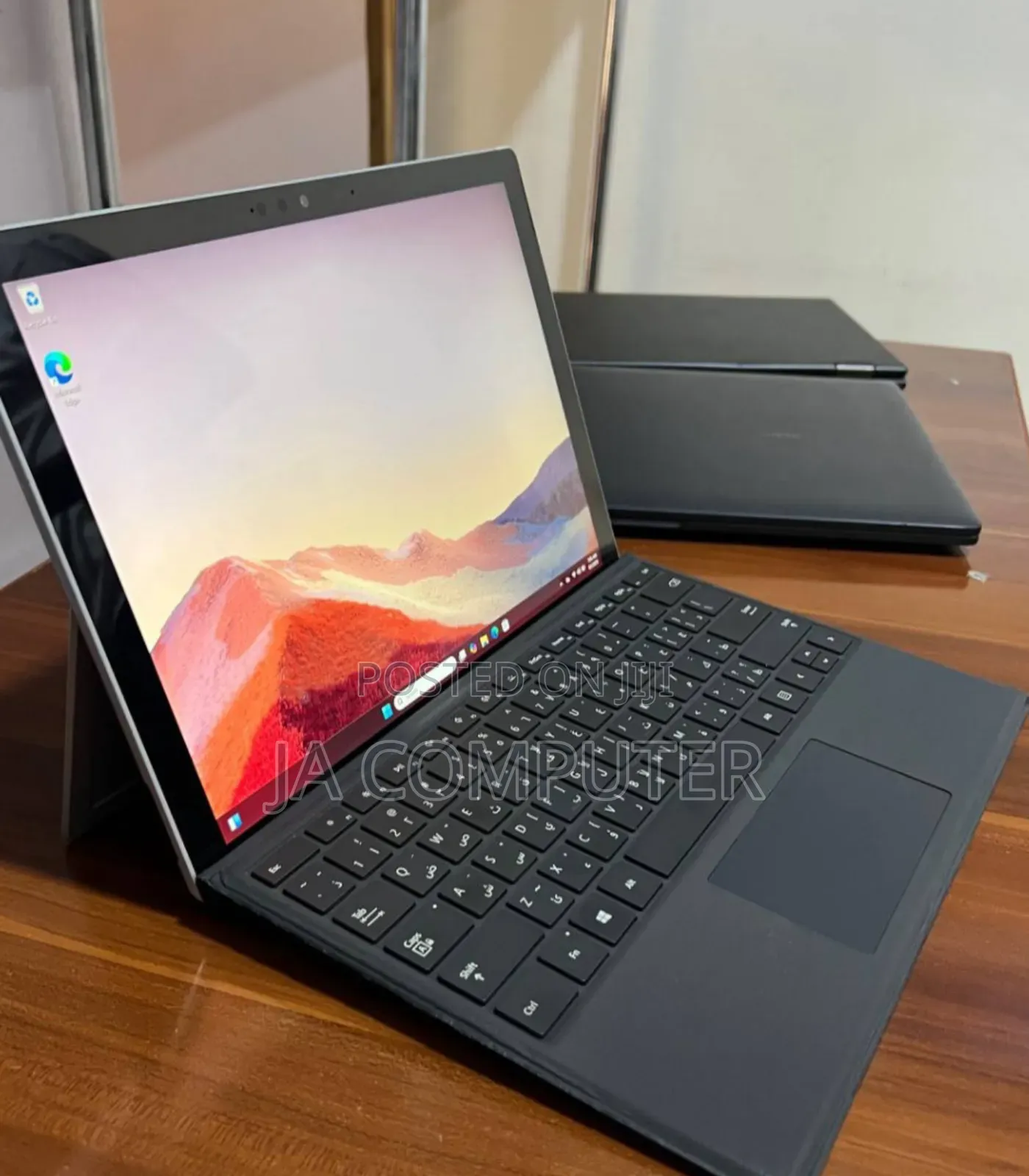 New Laptop Microsoft Surface Pro 7 8GB Intel Core I5 SSD 128GB