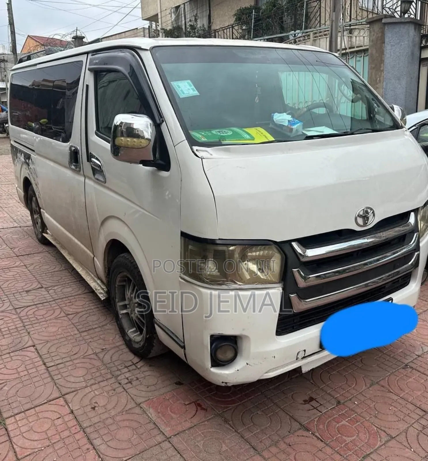 Toyota HiAce 2007 White