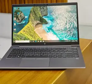 New Laptop HP ZBook Firefly G8 16GB Intel Core I7 SSD 512GB