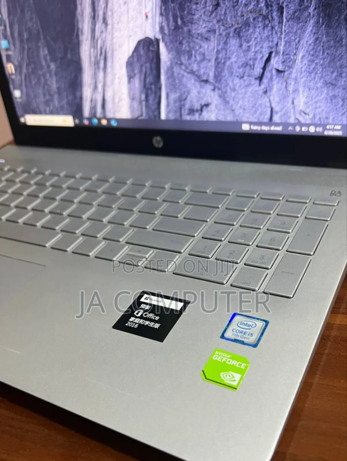 New Laptop HP Pavilion 15 8GB Intel Core I5 SSHD (Hybrid) 750GB