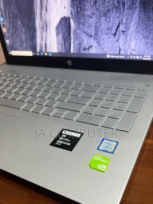 New Laptop HP Pavilion 15 8GB Intel Core I5 SSHD (Hybrid) 750GB