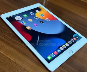 Photo - New Apple iPad Pro 128 GB White