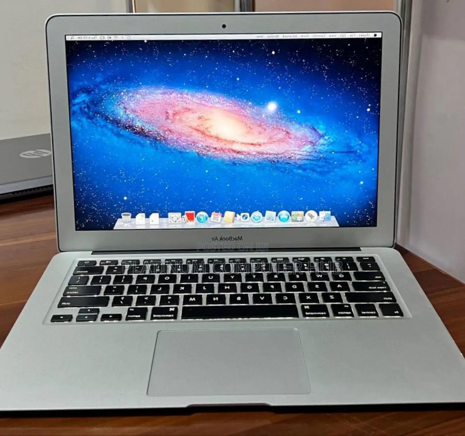 New Laptop Apple MacBook Air 2015 8GB Intel Core I5 SSD 256GB