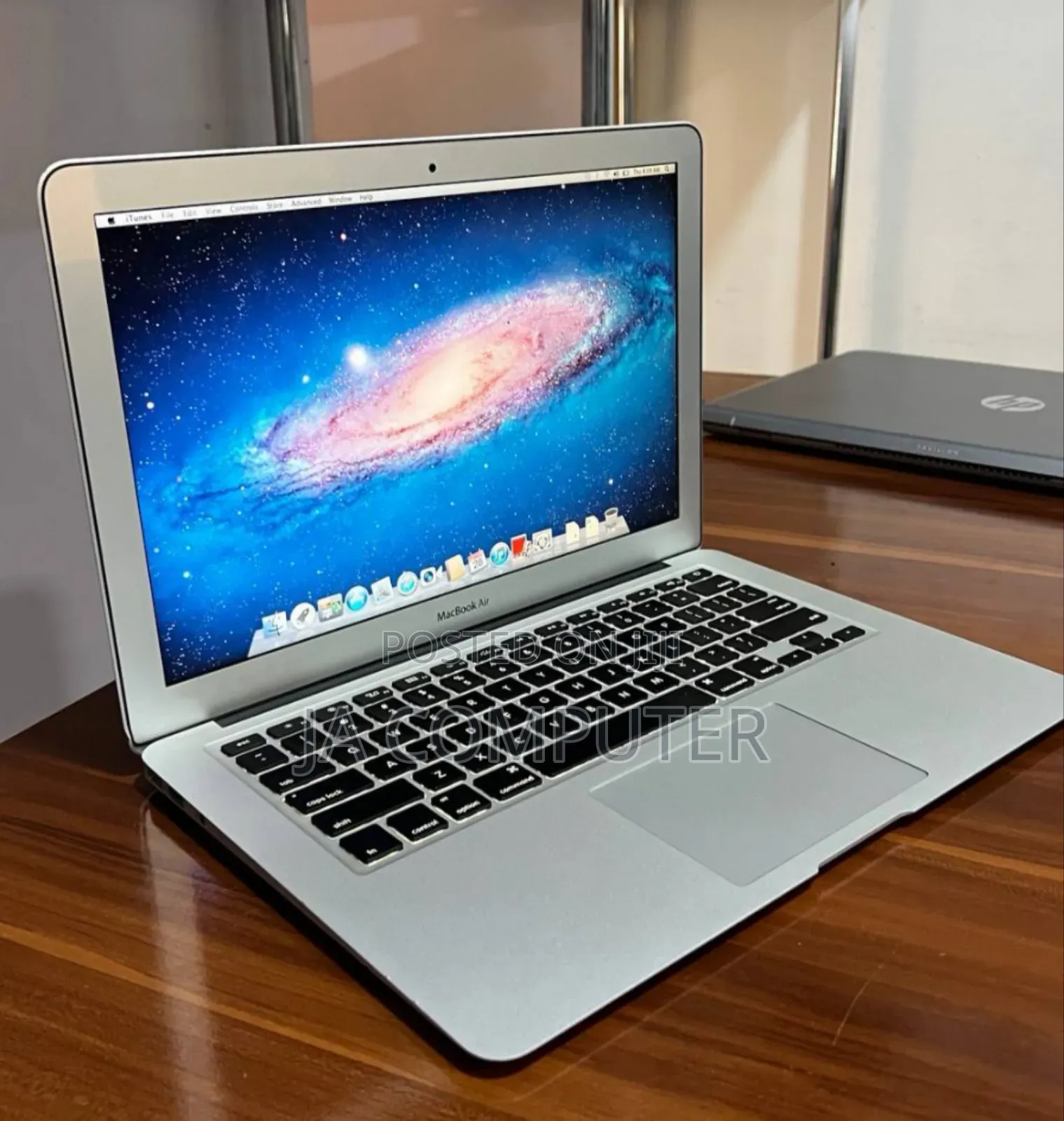 New Laptop Apple MacBook Air 2015 8GB Intel Core I5 SSD 256GB