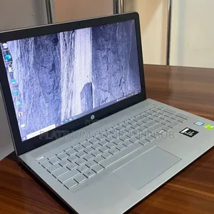 New Laptop HP Pavilion 15 8GB Intel Core I5 HDD+SSD 640GB