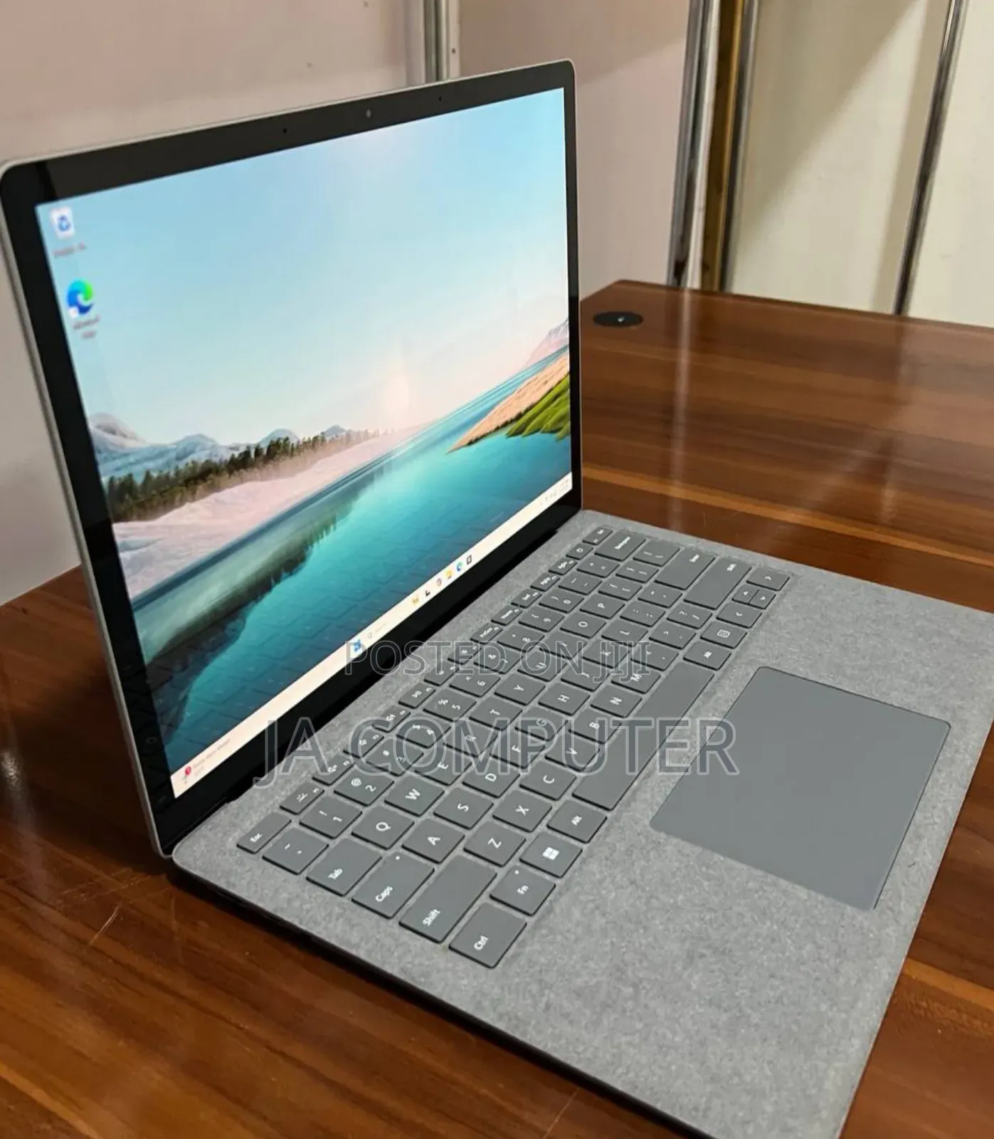 New Laptop Microsoft Surface Laptop 4 16GB Intel Core I7 SSD 512GB