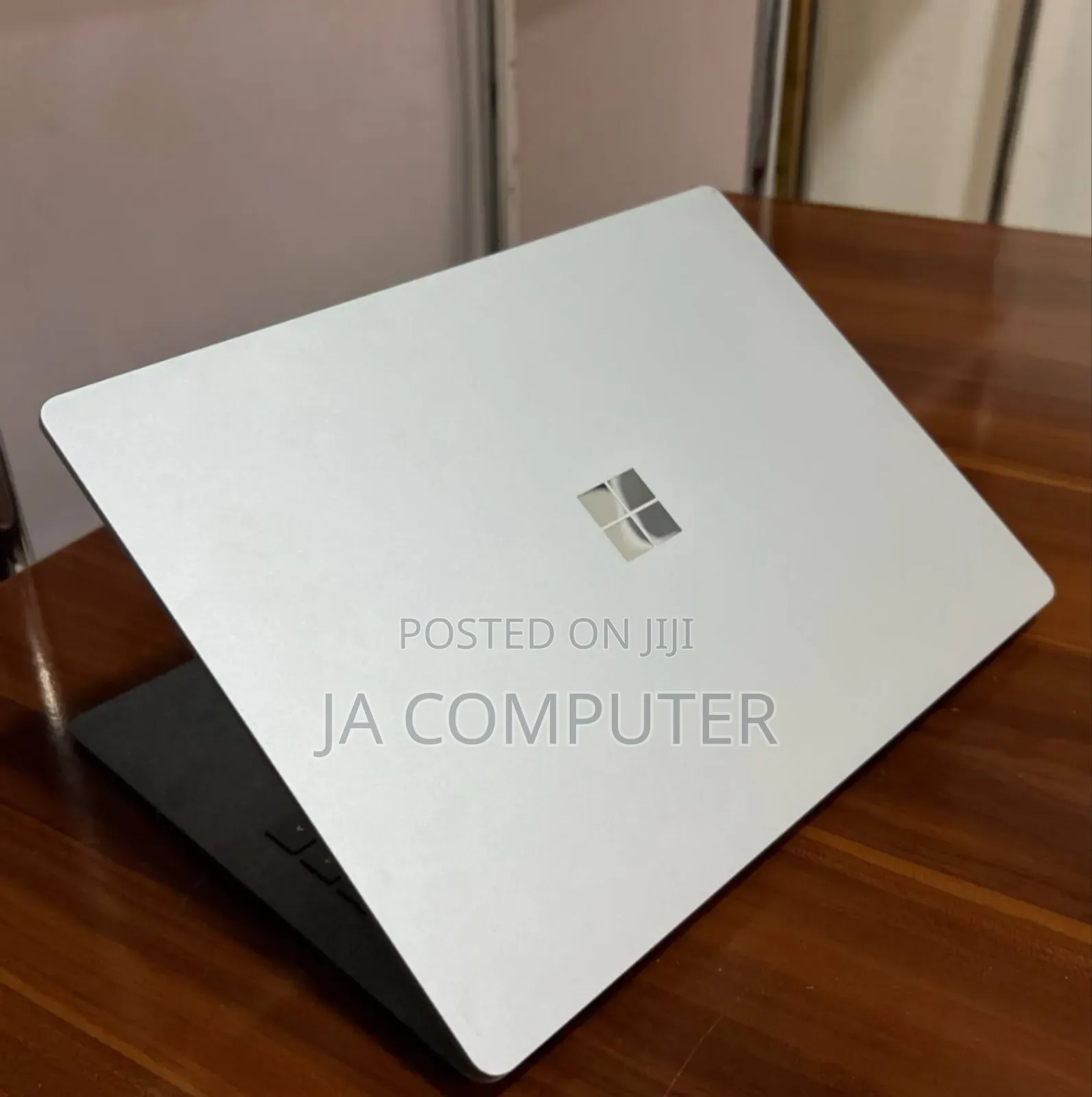 New Laptop Microsoft Surface Laptop 4 16GB Intel Core I7 SSD 512GB