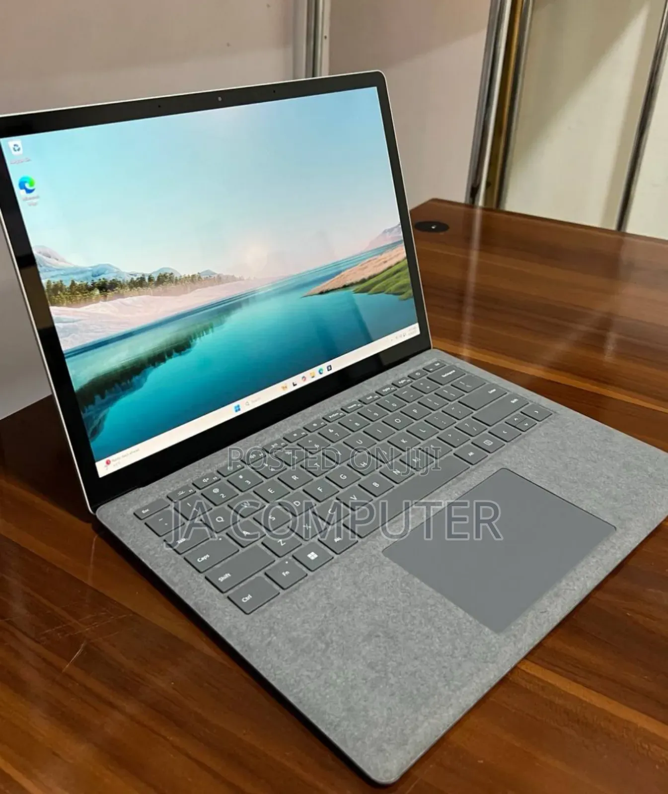 New Laptop Microsoft Surface Laptop 4 16GB Intel Core I7 SSD 512GB