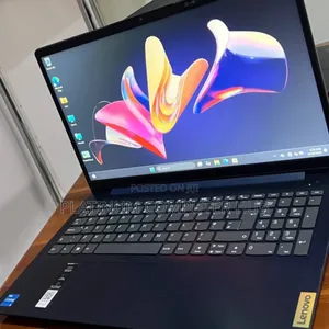 New Laptop Lenovo IdeaPad 300 8GB Intel Core I3 SSD 256GB