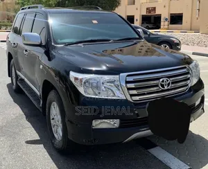 Photo - Toyota Land Cruiser 2011 Matt Black