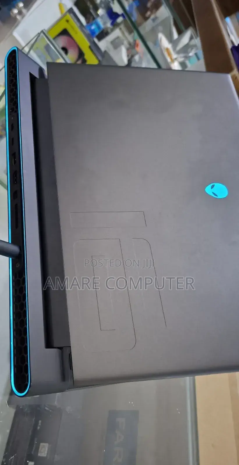 New Laptop Alienware M17x R2 16GB Intel Core I9 SSD 1T