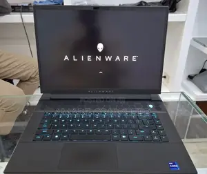 New Laptop Alienware M17x R2 16GB Intel Core I9 SSD 1T
