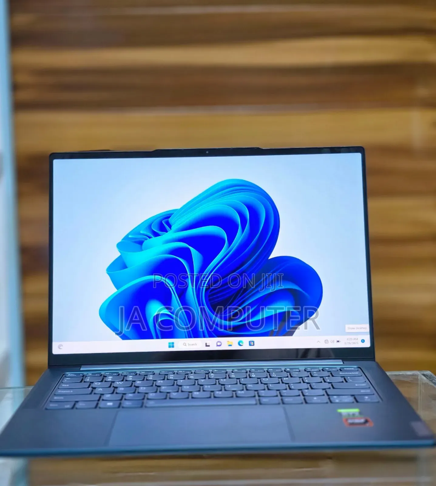 New Laptop Lenovo 32GB AMD Ryzen 7 SSD 1T