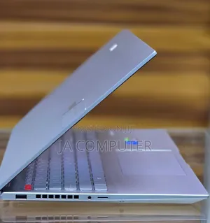 New Laptop Asus VivoBook 15 X505BA 16GB Intel Core I7 SSD 512GB